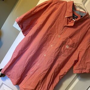 Short sleeve button down